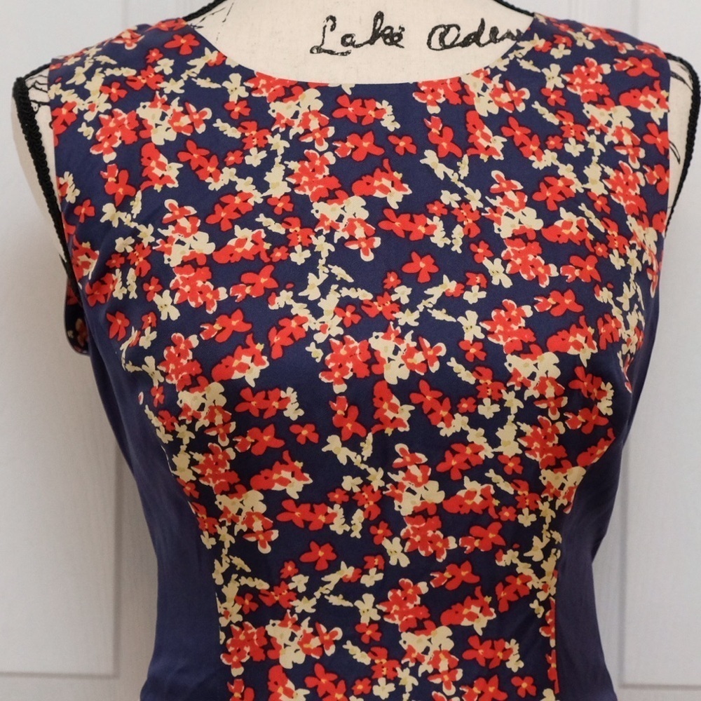 Anthropologie Kachel Silk Floral Peplum Dress Size 6 Red Blue Career Party - Picture 5 of 8